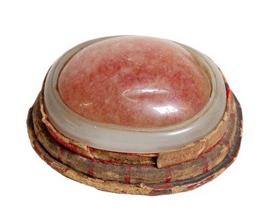 Lot 85 - A Chinese Hardstone-Mounted Jade Belt Buckle,...