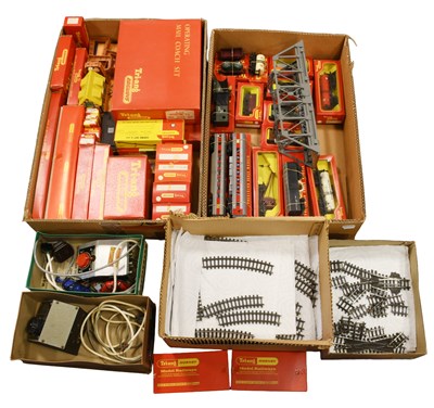 Lot 3273 - Triang OO Gauge A Collection Of Coaches And Wagons