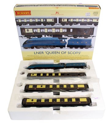 Lot 3294 - Hornby (China) OO Gauge R3402 LNER Queen Of Scots Set