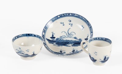 Lot 18 - A Caughley Miniature or Toy Coffee Cup,...