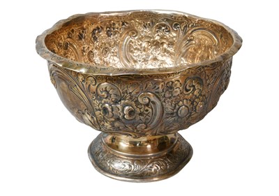 Lot 7 - An Edward VII Silver Bowl, by James Wakely and...