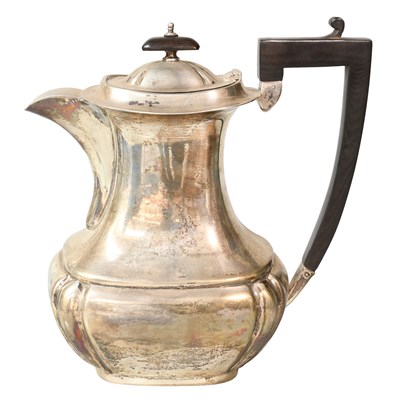 Lot 12 - An Edward VII Silver Hot-Water Jug, by Viners...
