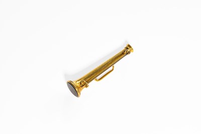 Lot 198 - A Seal Brooch, in the form of a horn, lenght 4....