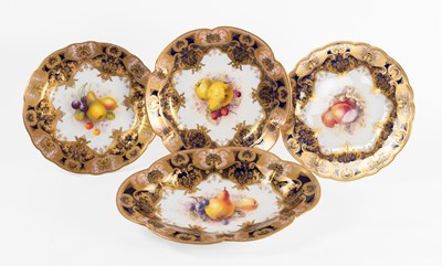 Lot 85 - A Pair of Royal Worcester Porcelain Dessert...