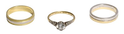 Lot 218 - A Zircon Ring, stamped '9CT SIL SET', finger...