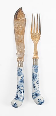 Lot 114 - A Set of Sixteen Meissen Porcelain Fish Knives...