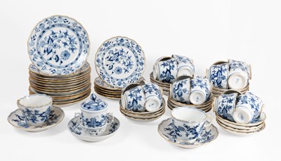 Lot 117 - A Meissen Porcelain Composite Tea and Coffee...