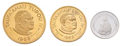 Lot 168 - Tonga, Two Pa'anga 1968, (KM#40), and one...