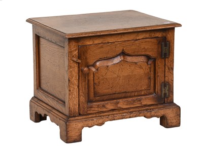 Lot 1188 - A Titchmarsh and Goodwin Style Oak Low Cabinet...