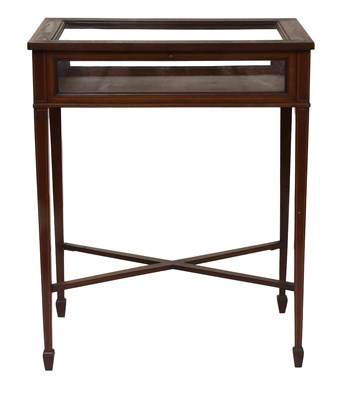 Lot 1421 - A 19th Century Crossbanded Mahogany Bijouterie...