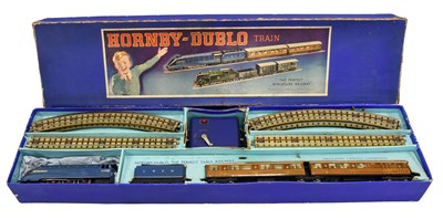 Lot 3216 - Hornby Dublo (Pre-War) EDP1 Passenger Set