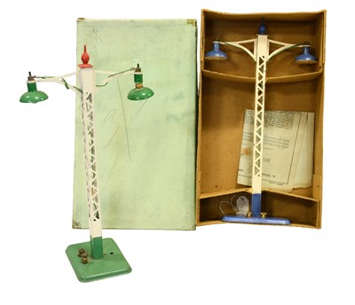 Lot 3319 - Hornby O Gauge 2E Lamp Standard (Electrical)