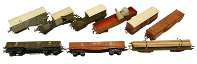 Lot 3330 - Hornby O Gauge Bogie Wagons