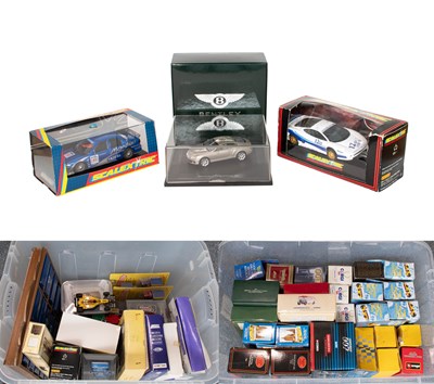 Lot 3494 - Minichamps 1:43 Scale Bentley Continental GT
