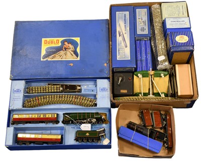 Lot 3236 - Hornby Dublo 3 Rail EDP11 Passenger Set