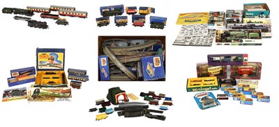 Lot 3245 - Hornby Dublo 3 Rail Locomotives, Rolling Stock And Accessories
