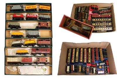Lot 3233 - Hornby Dublo 3 Rail Bristol Castle BR 7013 Locomotive