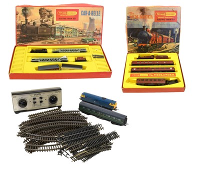 Lot 3272 - Triang Hornby OO Gauge RS8 The Midlander Set