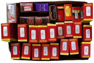 Lot 3317 - Various OO Gauge Locomotives And Rolling Stock