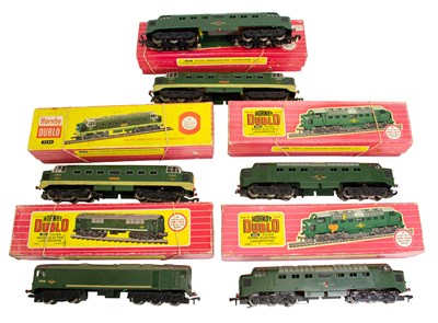Lot 3220 - Hornby Dublo 2 Rail Diesel locomotives