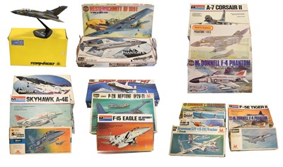 Lot 3462A - Various Plastic Construction Kits