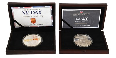 Lot 333 - A Pair of Guernsey Issue Commemorative 5oz...