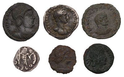 Lot 27 - Roman Imperial, Hadrian Denarius, Rome AD 121,...
