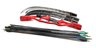 Lot 3008 - Hoyt Archery Set