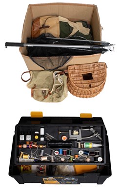 Lot 3161 - Assorted Fishing Items