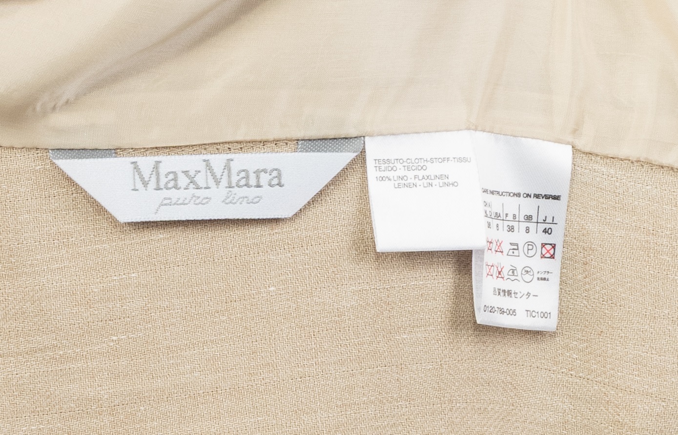A MaxMara Beige Linen Suit, with trousers, jacket and