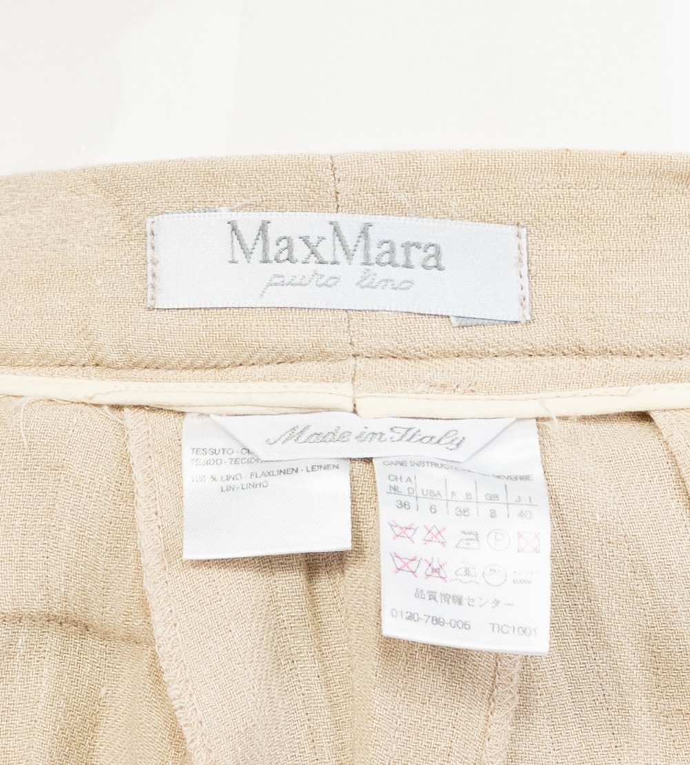 A MaxMara Beige Linen Suit, with trousers, jacket and