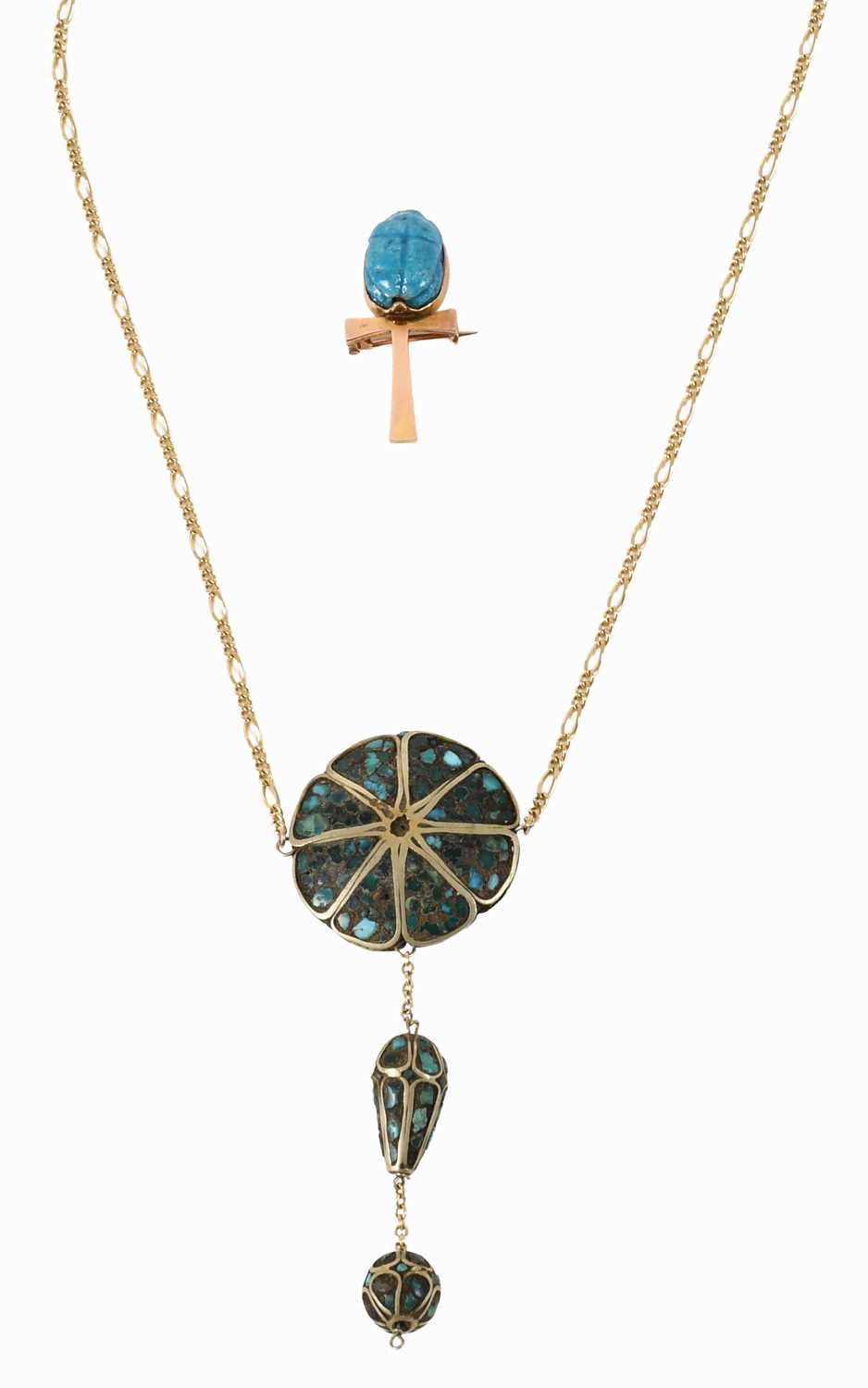 Lot 1348 - A Turquoise Necklace, the disk form